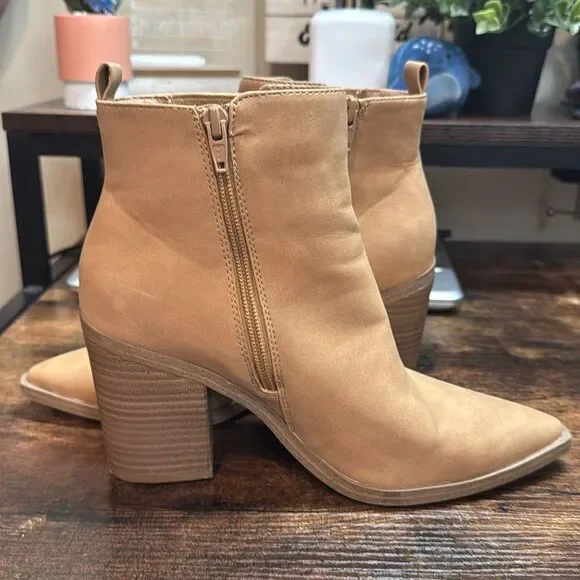 Universal Thread Tan western Bootie size 8 - Picture 8 of 12